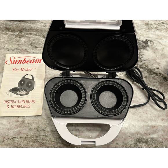 1993 Sunbeam Oster Mini Pie Maker Model 4805 Box Recipes Pie Rings - Picture 5 of 6
